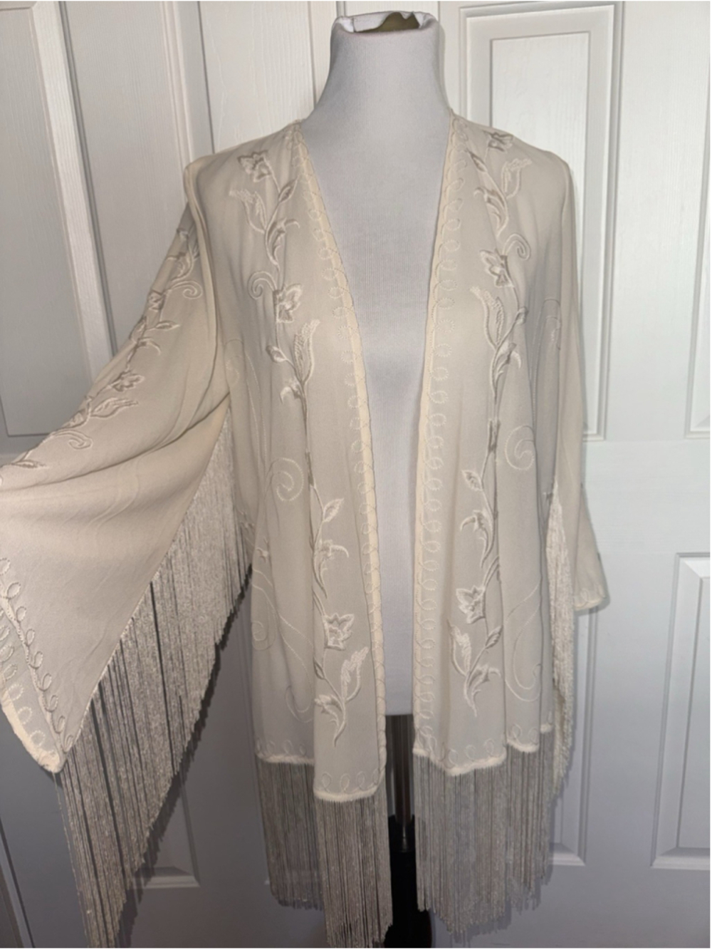 Lush Embroidered Fringe Duster Kimono Boho Luxe Indie Bell Sleeves Open Front S